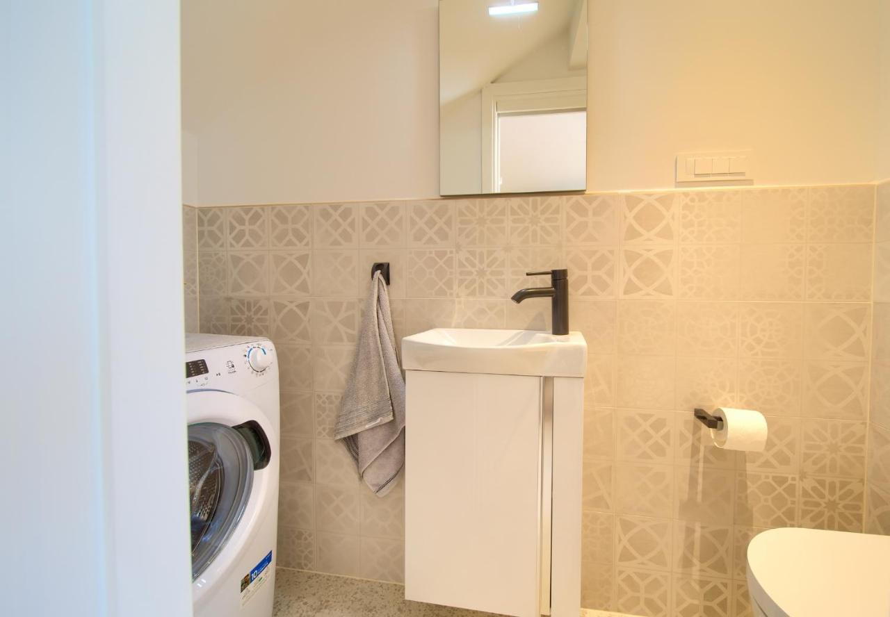 Apartman Placa Njivice Exterior foto
